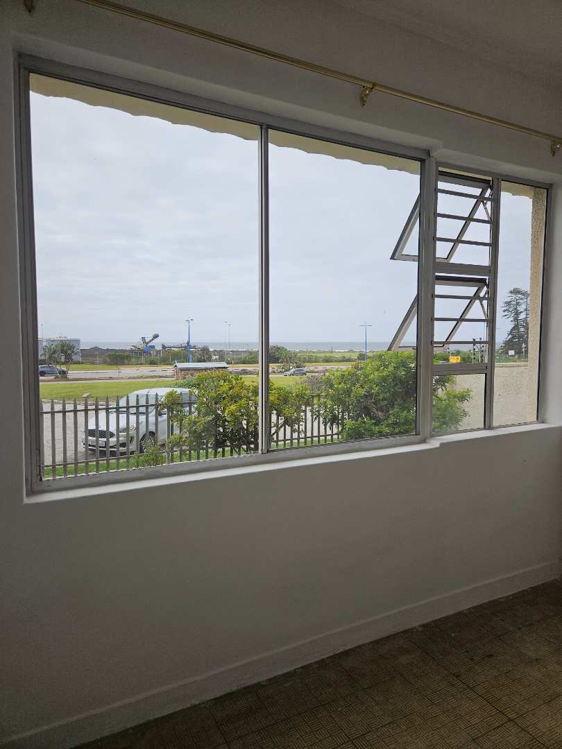 To Let 2 Bedroom Property for Rent in Humewood Eastern Cape
